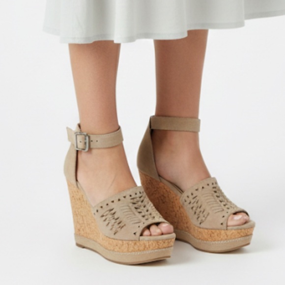 Marc Fisher Shoes - Marc Fisher Tan Suede Wedge Sandals size 6.5 brand new